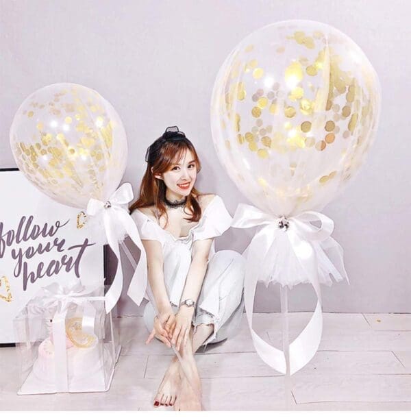 Clear Latex Balloons Pre-Filled with Glitzy Gold Confetti - Image 2