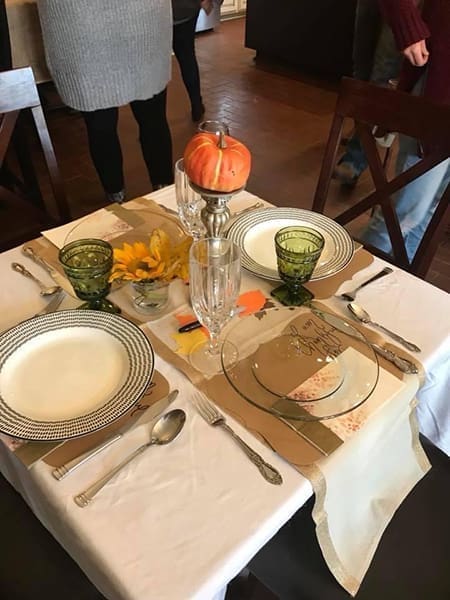 friendsgiving table setting