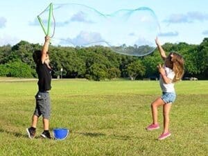 WOWmazing Kit 3-Piece Set  Incl. Big Bubble Wand, Giant Bubble Concentrate and Tips and Trick Booklet  Outdoor Toy for Kids, B